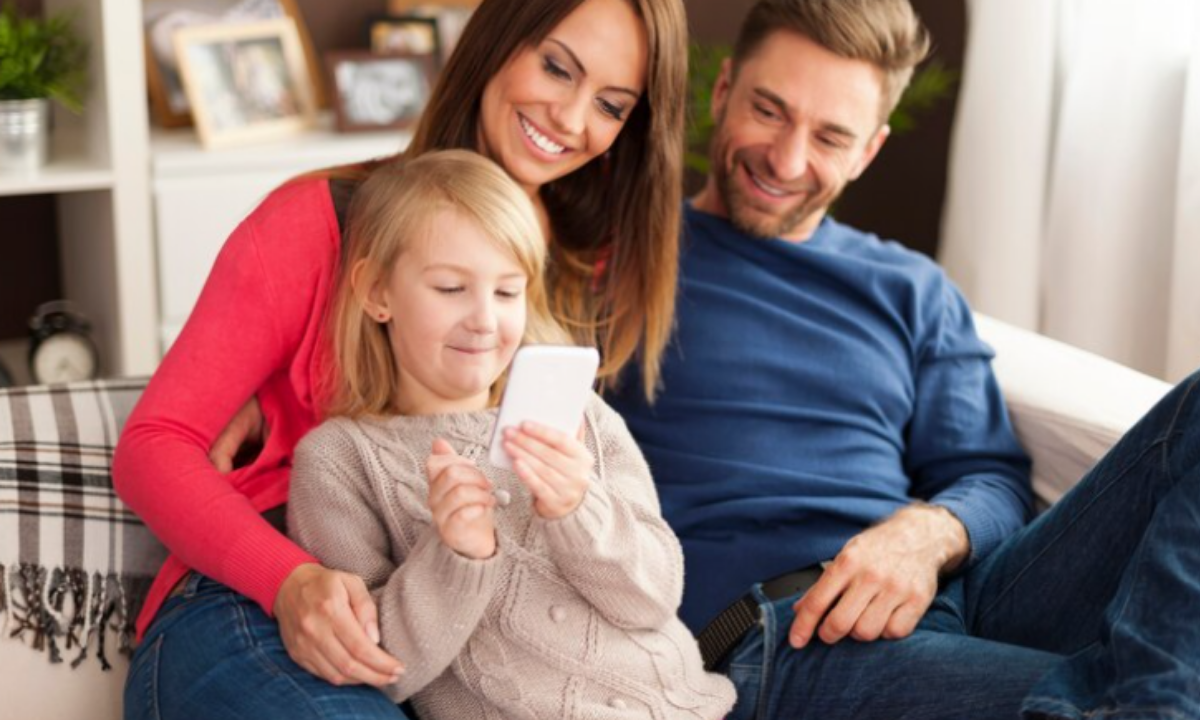 Is Straight Talk a Good First Phone Plan for Kids?