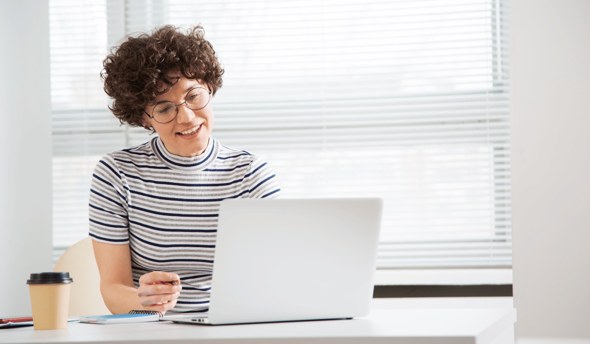 woman laptop